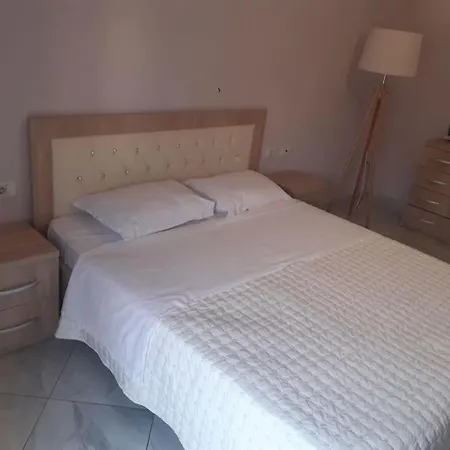 Apartment In Near Centre *